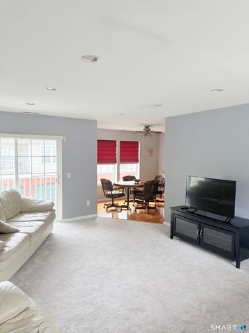 187 Mayfield Drive 187, Trumbull, CT 06611