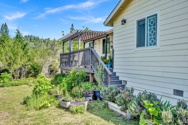 15314 Summit Blvd, Cobb, CA 95426