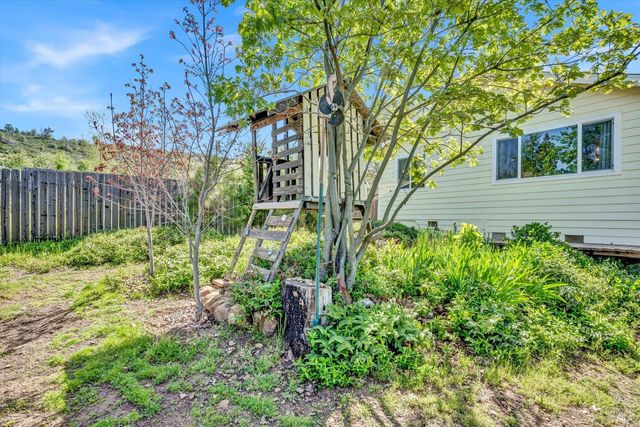 15314 Summit Blvd, Cobb, CA 95426