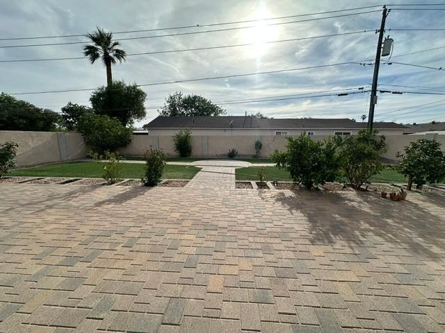 6830 N 14th Street, Phoenix, AZ 85014