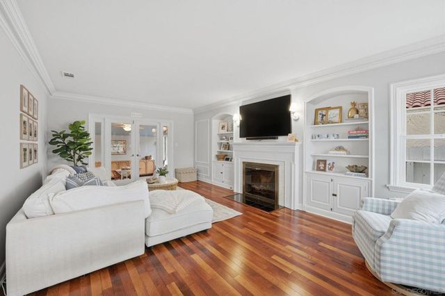 1210 3rd Street, Coronado, CA 92118