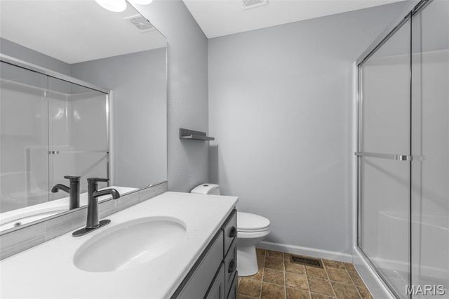 120 Palace Way Drive, Troy, MO 63379