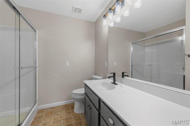 120 Palace Way Drive, Troy, MO 63379