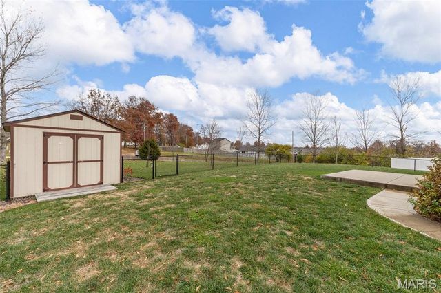 120 Palace Way Drive, Troy, MO 63379