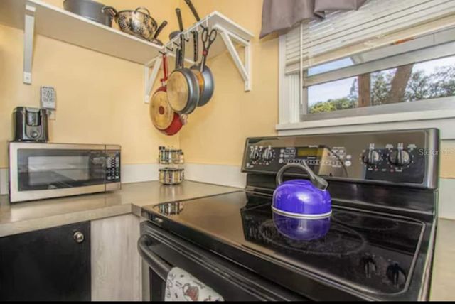 1999 N BETTY LANE, Clearwater, FL 33755