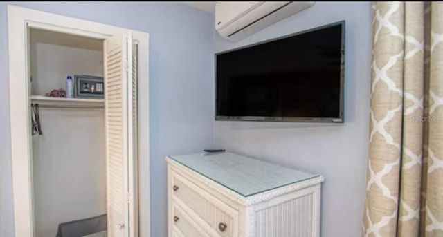 1999 N BETTY LANE, Clearwater, FL 33755