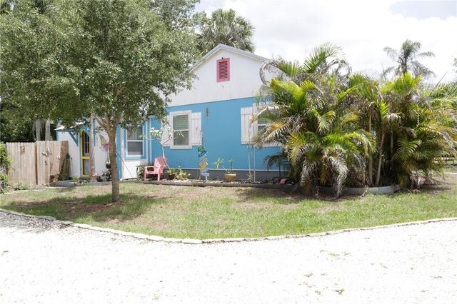 1999 N BETTY LANE, Clearwater, FL 33755