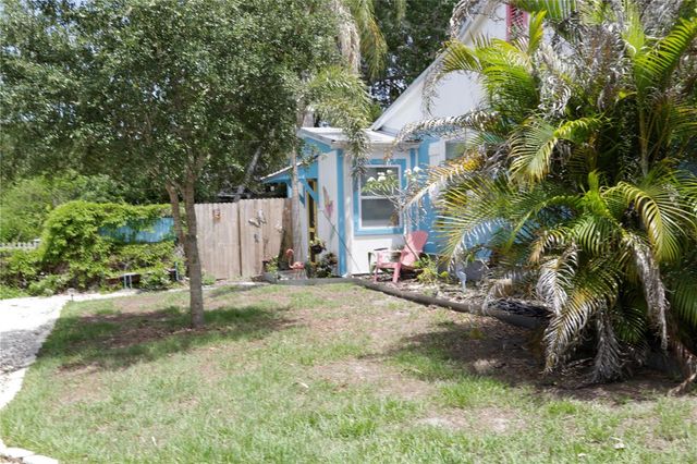 1999 N BETTY LANE, Clearwater, FL 33755