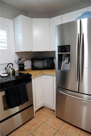 1999 N BETTY LANE, Clearwater, FL 33755