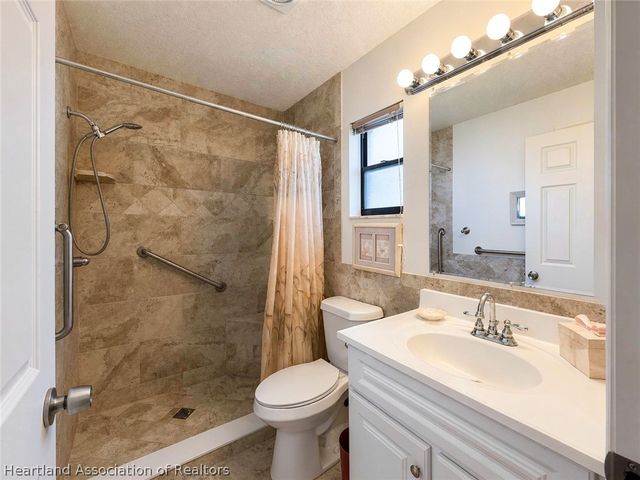3728 Sunbird Circle, Sebring, FL 33872