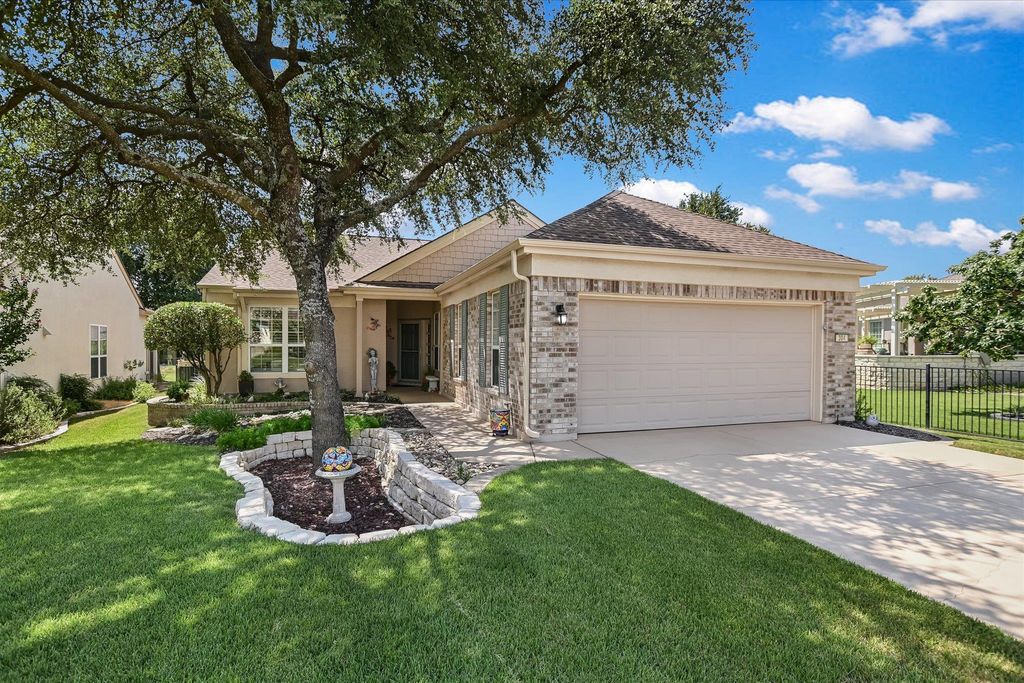 304 Deer Meadow CIR, Georgetown, TX 78633