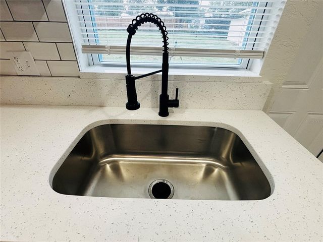 37421 LUPINE DRIVE, Zephyrhills, FL 33541