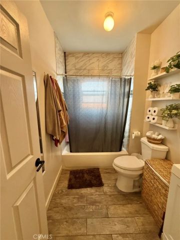 6117 S Hoover, Los Angeles, CA 90044