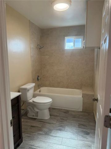 6117 S Hoover, Los Angeles, CA 90044