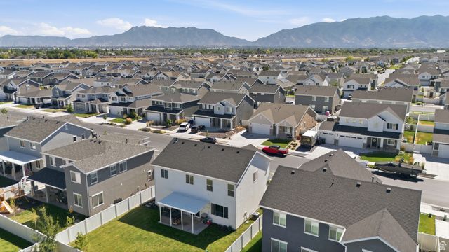 3382 S CLAIRE AVE, Syracuse, UT 84075