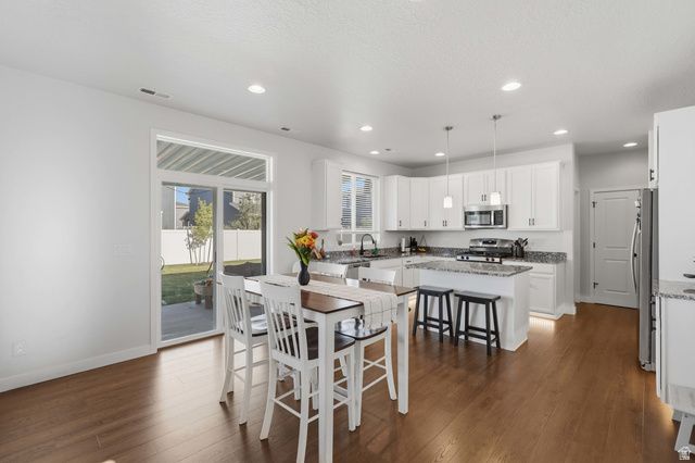 3382 S CLAIRE AVE, Syracuse, UT 84075