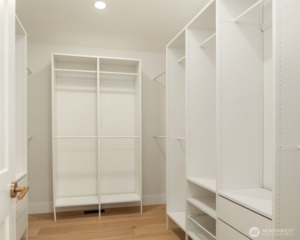 10010 161st Avenue NE, Redmond, WA 98052