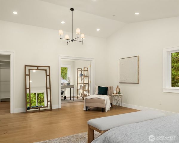 10010 161st Avenue NE, Redmond, WA 98052