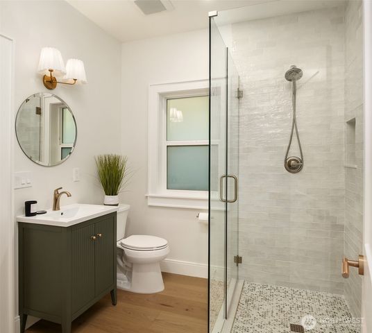 10010 161st Avenue NE, Redmond, WA 98052