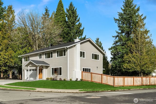 10010 161st Avenue NE, Redmond, WA 98052