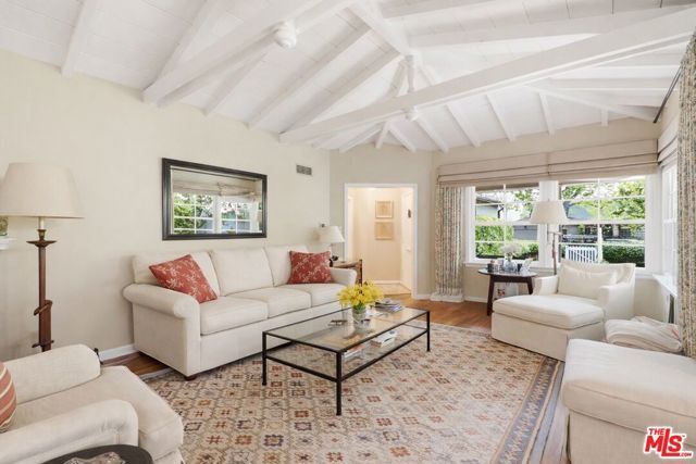 11333 Berwick Street, Los Angeles, CA 90049