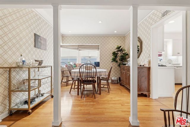 11333 Berwick Street, Los Angeles, CA 90049