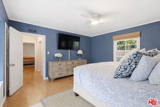 11333 Berwick Street, Los Angeles, CA 90049