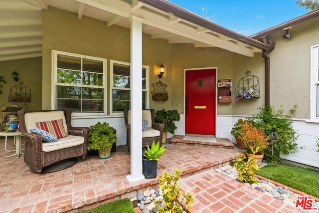 11333 Berwick Street, Los Angeles, CA 90049