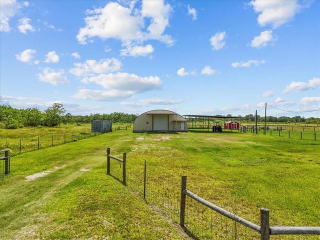 6910 Avenue V, Santa Fe, TX 77510