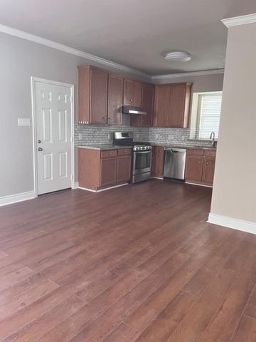 14322 Summer Garden Drive, Houston, TX 77083