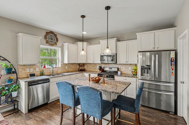 5540 Radiant Avenue, Oceola Twp, MI 48855