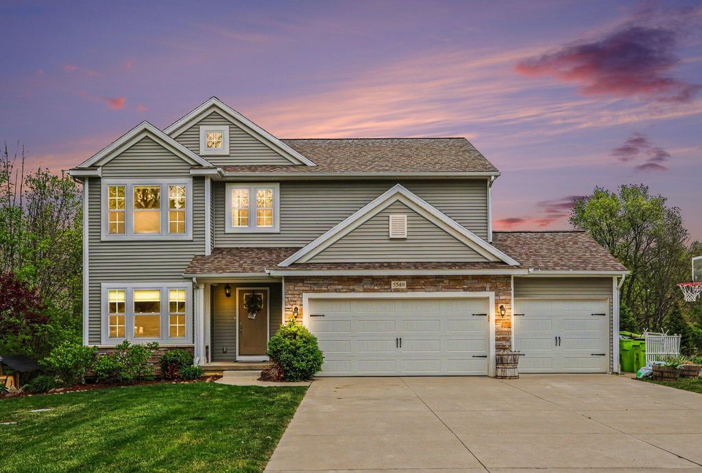 5540 Radiant Avenue, Oceola Twp, MI 48855