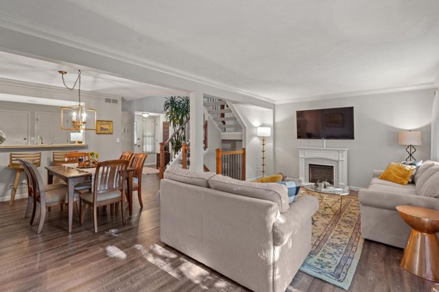 2709 Leatherwood Court, Crestview Hills, KY 41017