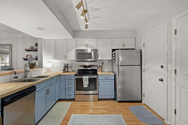 2709 Leatherwood Court, Crestview Hills, KY 41017