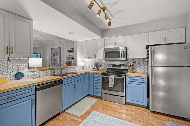 2709 Leatherwood Court, Crestview Hills, KY 41017