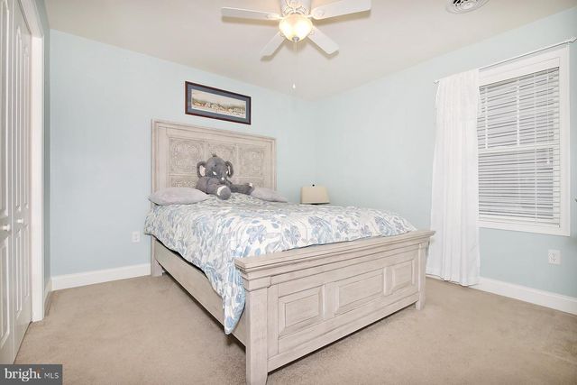 1061 ALDEN WAY, Lebanon, PA 17042