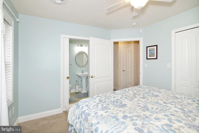 1061 ALDEN WAY, Lebanon, PA 17042