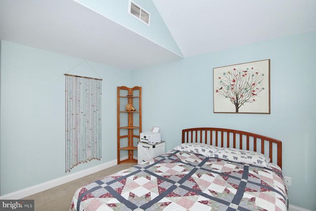 1061 ALDEN WAY, Lebanon, PA 17042