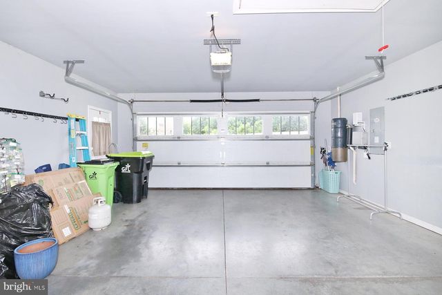 1061 ALDEN WAY, Lebanon, PA 17042