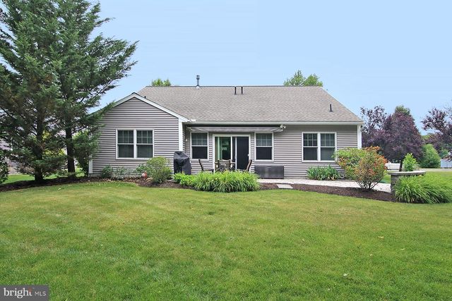 1061 ALDEN WAY, Lebanon, PA 17042