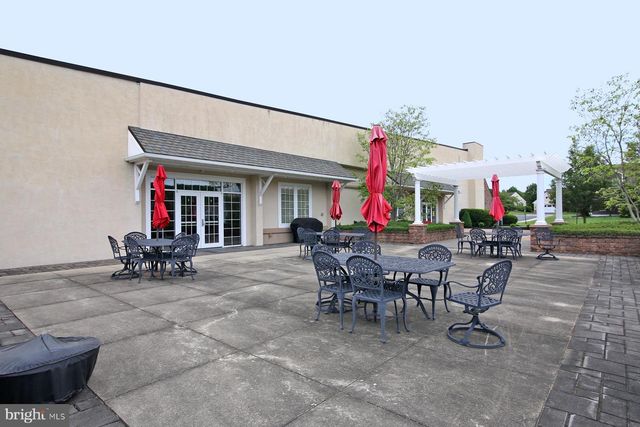 1061 ALDEN WAY, Lebanon, PA 17042