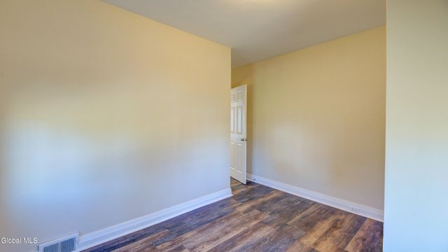 1323 Midline Road, Amsterdam, NY 12010