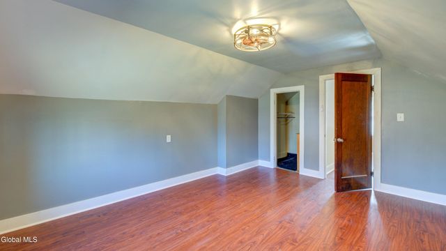 1323 Midline Road, Amsterdam, NY 12010