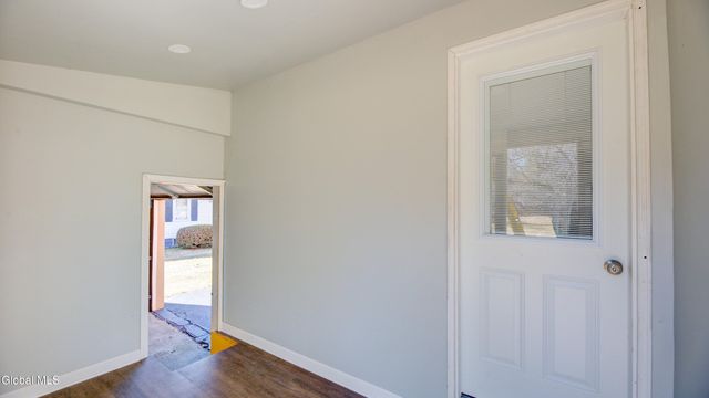 1323 Midline Road, Amsterdam, NY 12010