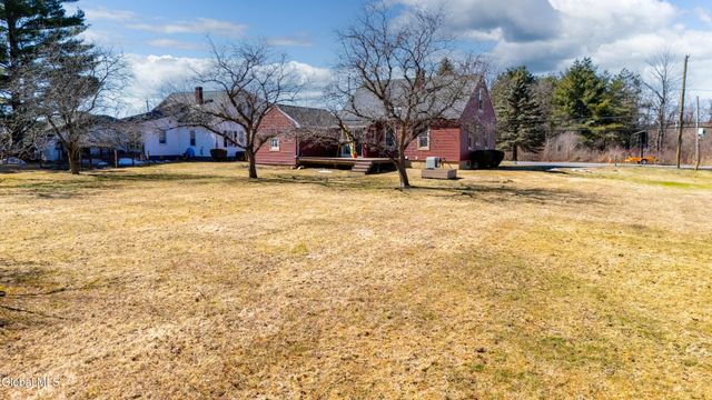 1323 Midline Road, Amsterdam, NY 12010