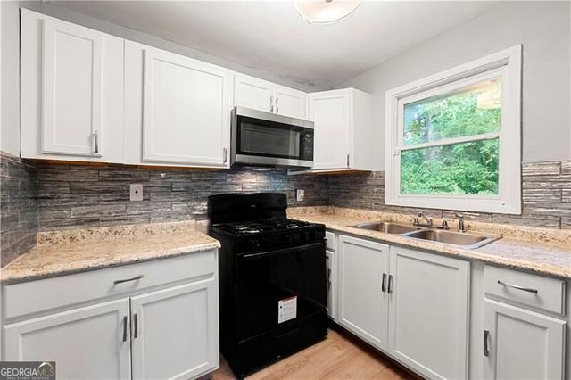 685 Bolton Road NW, Atlanta, GA 30331