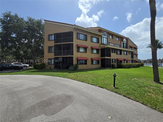 15545 N Miami Lakeway N 211, Miami Lakes, FL 33014