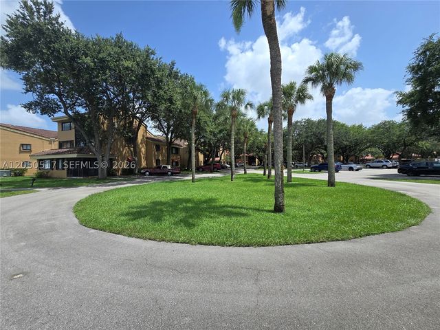 15545 N Miami Lakeway N 211, Miami Lakes, FL 33014
