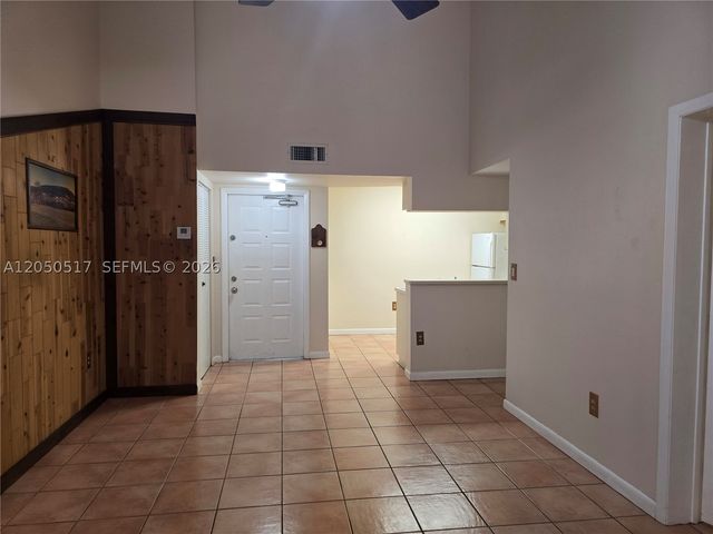 15545 N Miami Lakeway N 211, Miami Lakes, FL 33014