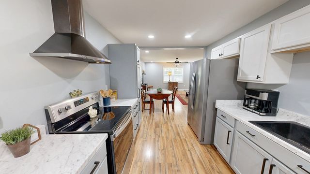 301 Hedstrom Drive, Dothan, AL 36301